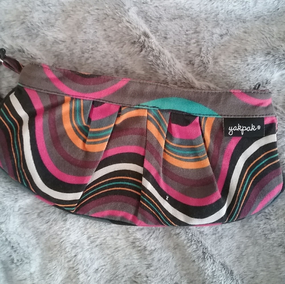 Yakpak wristlet
